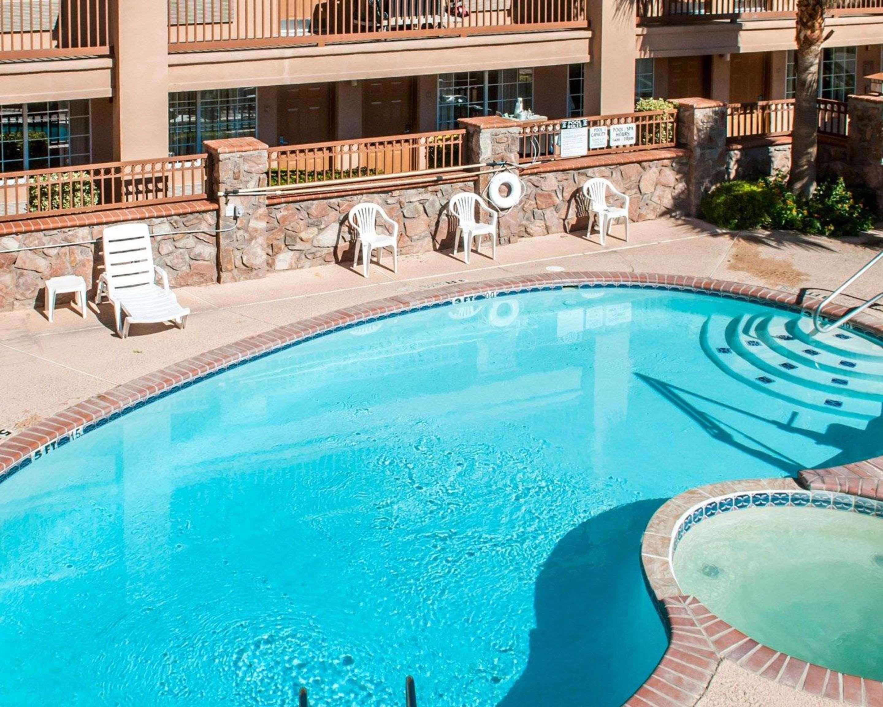 Quality Inn & Suites Las Cruces - University Area Exterior foto